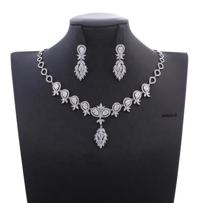 China Brilliant Fashion Selling Jewelry Sets Insti Jewelry AAA Cubic Zirconia Oval Cubic Pendant Hot FASHIONABLE Bridal Party Accessory for sale