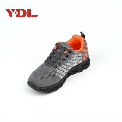 China 2022 Cheap Simple And Lightweight Sport Shoes Custom Wholesale Good Quality Casual Shoes for sale