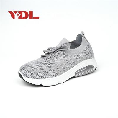 중국 2022 Summer Trend Flying Woven Comfortable Casual Women'S Shoes Comfortable Women'S Sneakers For Everyday Wear 판매용