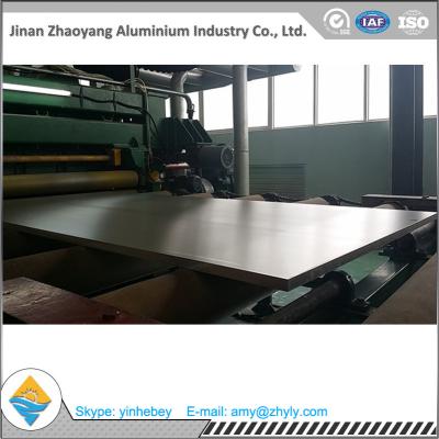 Chine 1220 millimètres X 2440 plat de l'aluminium de la feuille d'alliage d'aluminium de moulin de millimètre/2.0mm 5052 à vendre