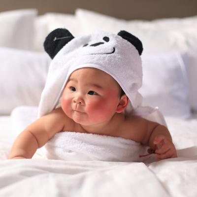 China Customized Eco-Friendly 100% Cotton Baby Hooded Towel With Hood After Bath for sale