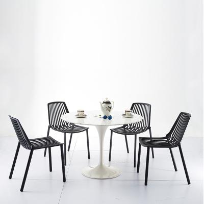 China Modern Modern Tulip Dining Table Carrara Marble And White Aluminum Coffee Round And Oval Table for sale