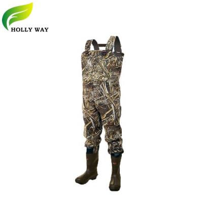 China 100% Waterproof And Custom Camouflage Bootfoot Neoprene Chest Wader With Insulatiion for sale