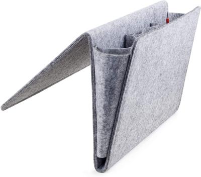 China Minimalist Felt Bedside Pocket Case Felt Wall Hanging Storage Bag Organizer Soft Felt Bedside Pocket for sale