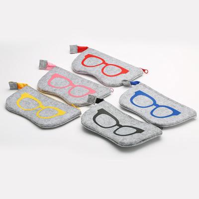 China Eco-Friendly Felt Glasses Bag Portable Eyeglasses Pocket High Fashion Hot Sale Felt Eyewear Case Customized Low Price Sunglasses Case for sale