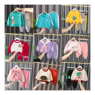 China Casual Wholesale Boys Girls Suit Children Autumn Winter Thickened Sports Suit 2pcs Customized Children Sports Suit for sale