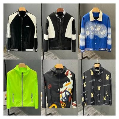 China Waterproof Men's Lightweight Jacket Casual Spring Fall Windbreaker Bomber Zip Up Coat with Pocket for sale