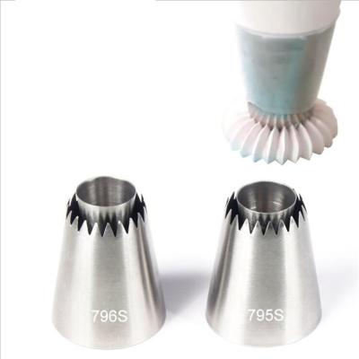 China Stocked In Icing Piping Nozzles Biscuit Cookie Cake Mold Cake Decorating Tools Cake Decorating Nozzles Tools for sale