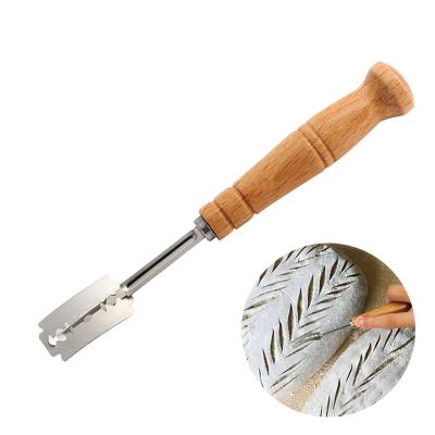 China Viable Wholesale Amazon Stainless Steel Bread Tools 5 Blades Handle Bakery Denmark Hot Baking Wooden Baking Tool for sale