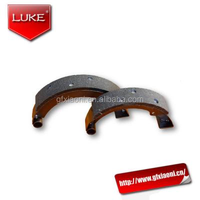 China Metal 160mm hot sale good brake shoes /e brake shoes / rubber vehicle rickshaw spare parts made in China for sale