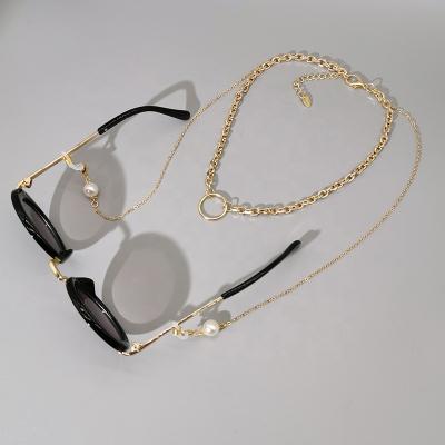 China Designer Chain Maskes Ins Fashion RTS Vintage Street Style Glass Pearl Necklace Chain Holder for sale