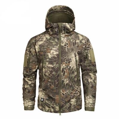 China Waterproof Sharkskin Softshell Jacket Camouflage Hunting Waterproof Quick Dry Anti-fouling Wear-Resistance Outdoor Windproof Waterproof Jacket for sale