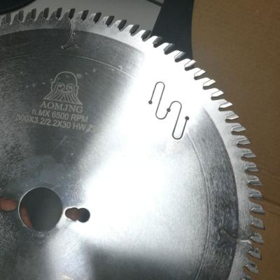 China Standard T circular saw blade C T saw blade China hottest 300 mm for cutting wood for sale