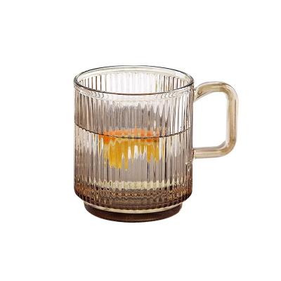 China Simple Noble Crystal Sustainable Glass Tableware European Glass Water Cup With Various Handle Styles And Colors for sale