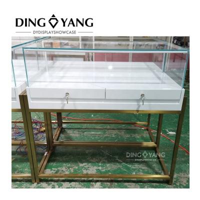 China Luxury Factory Wholesale Modern Jewelry Store Showcase Jewelry Display Gold Lighting Showcase With Led Lighting for sale