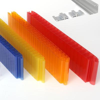 China Strong Impact Resistance 40mm 50mm Plug-Style Polycarbonate Sheet For Building Elevation for sale