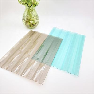 China Eco - Friendly Plastic Embossed Roof Covering Polycarbonate Plates for sale