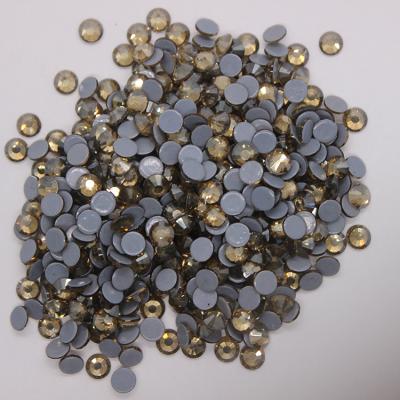 China Flatback ABTOP Factory Sale of Hot Fix Rhinestone Crystal Volume in Daffodil Satin Crystal Stones for sale