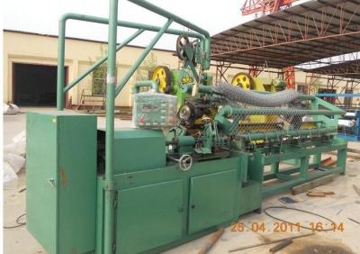 China Professional Chain Link Fence Making Machine / Diamond Mesh Fencing Machine 2 - 4M for sale