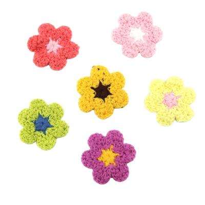 China Viable Colorful 3.3cm Cotton Embroidery Flower Daisy Flower Patches For Clothing, Bag And Hair Accessories for sale