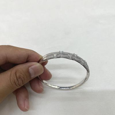 China CLASSIC AAA Zircon Stone Wedding Style Bracelets Bridal Bangles for sale