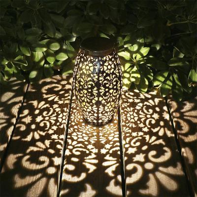 China Solar Garden Lights Outdoor Waterproof Led Table Lamp Metal Decorative Hanging Light Lantern for Garden, Yard, Patio for sale