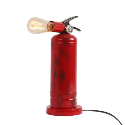 China Industrial hot sale personality table light bedroom decorative fire extinguisher retro iron table lamp creative industrial style for sale