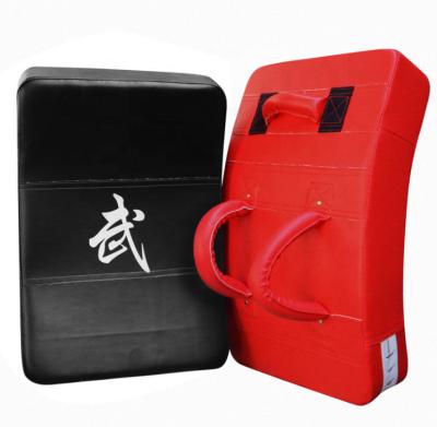 China Comfortable Martial Arts Focus Paddling Taekwondo Kicking Kickboxing Pad Handled Large Kick Punch Strike Shield Pad for sale