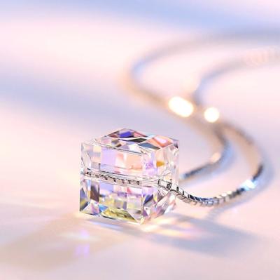 China CLASSIC simple cube pendant necklace in simple design, Sterling Silver Jewelry with crystal for man or women for sale