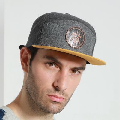 China Hot Sale 6 Panel JOINT Flat Brim 2 Eyelets Fitted Hat Custom Leather Patch Logo With Adjustable Snap Back for sale