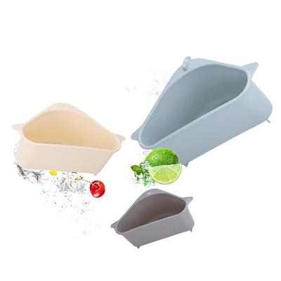 China Kitchen Stored Kitchen Tools Organizer Triangular Sink Strainer Fruit Vegetable Drainer Basket Suction Cup Suction Cup Sponge Storage Rack for sale