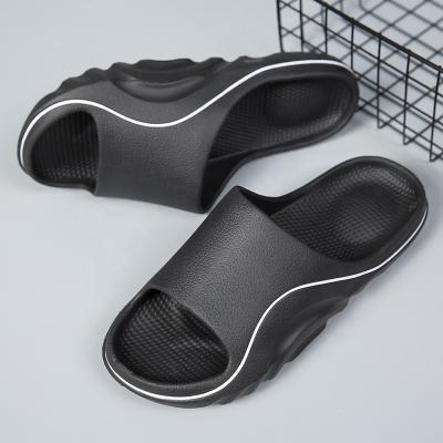 China Fashion Trend QY-CUSTOM Eva High Quality Slippers Best Selling Home Slippers Fashion Slippers For Men for sale