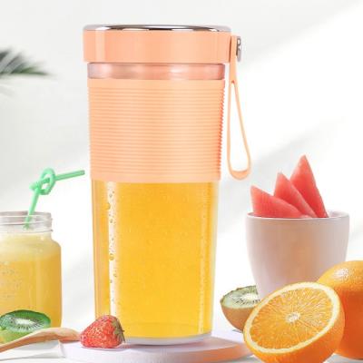 China Electric Personal Handheld Juicer Cup Blender Portable Car Fruit Blender for sale