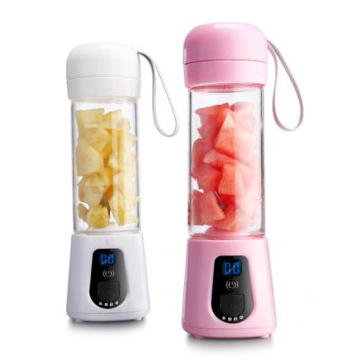 China Personal Rechargeable Car Portable Blender Waist Blender and Smoothies Mini Juicer Cup USB Portable Juicer for sale