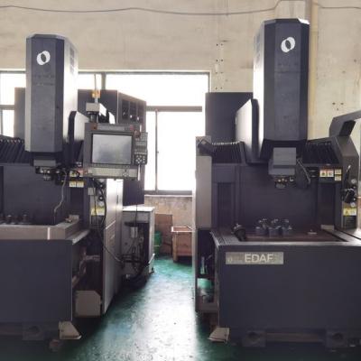 China Used MAKINO CNC Wire EDM Machine Electric Discharge Metal Cutting High Speed ​​Sparking Machine for sale