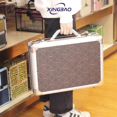 China Briefcase Aluminum Tool Suitcase, Man Briefcase Business Bag, Distressed Briefcase for sale