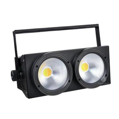 China DMX Stage Blinder DJ Led 2 x100w Ogen 200w Mini Cob Publiek Blinder Light Te koop