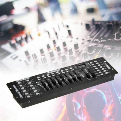 China Disco 192 Controlador Dmx512 cabeça móvel DMX 512 Controlador de luz de palco do console à venda