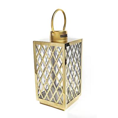 China Home Decoration Handcrafted Wedding Table Decor Gold Lantern Centerpiece for sale