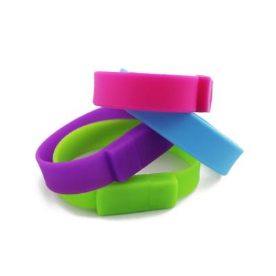 China Environmentally Friendly REID Wristband ID Card Silicone RFID Band Silicone Wristband Bracelet for sale