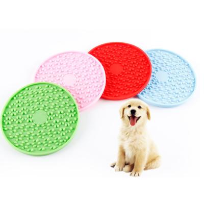 China Sustainable Dog Licking Pad Mat With Suction Cup To Wall Silicone Dog Lick Mat For Dogs for sale