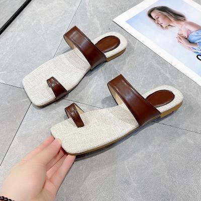 China Other French Flat Slippers Set Women's Retro Toe Shoes Out To Wear 2023 New Summer Outlet Seaside Beach Sandals for sale