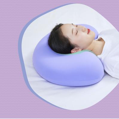 China Polyester Moon Shaped Cool Orthopedic Gel Memory Foam Pillow for sale