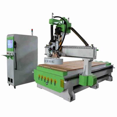 Cina PVC Engraving Cutter Guandiao CNC Router Woodworking Acrylic 1325 Cutter Engraving 1325 CNC Router ATC Wood CNC Machine in vendita