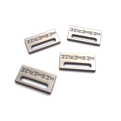 China Nickel Free Custom Brand Engraved Logo Gunmetal Color Square Finish Metal Tag For Bag High Quality for sale