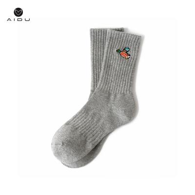 China Sportsman in the Running Logo Wholesale Warm Winter Socks Embroidery Wholesale for sale