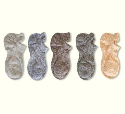 China Wholesale Antibacterial Winter Short Vintage Color Retro Label Twisted Thermal Socks Cheap For Women for sale