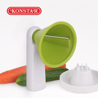 China Sustainable Factory Promotion Plastic Easy Green Manually Slice Fruit Vegetable Kitchenware Helper Slicer for sale