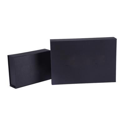 China Recycled Materials Gift Box Closure Gift Magnetic Folding Packaging Custom Biodegradable Packaging Box for sale