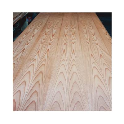 China Modern Hot Selling Natural Wood Flooring Veneer Skin Laminated MDF Cartons Door Skin Wood for sale